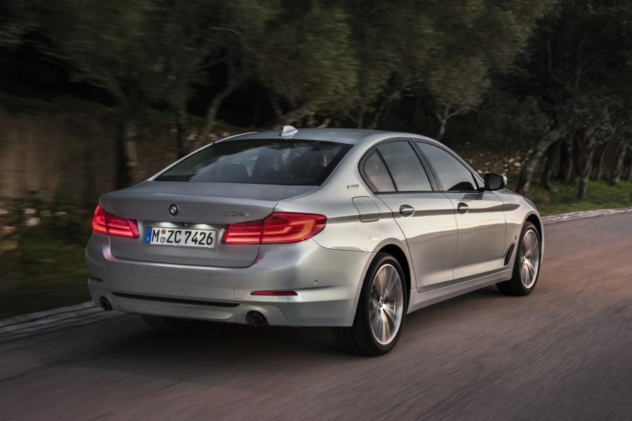  BMW 530e 2017 года  (WW) (фото 4 из 57)